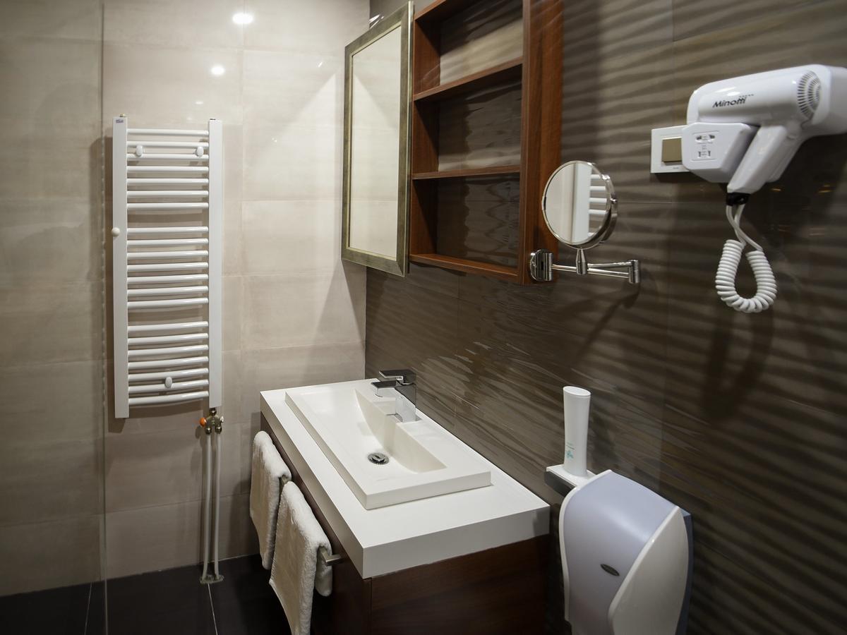 Hotel Ideo Lux Nis Exterior photo