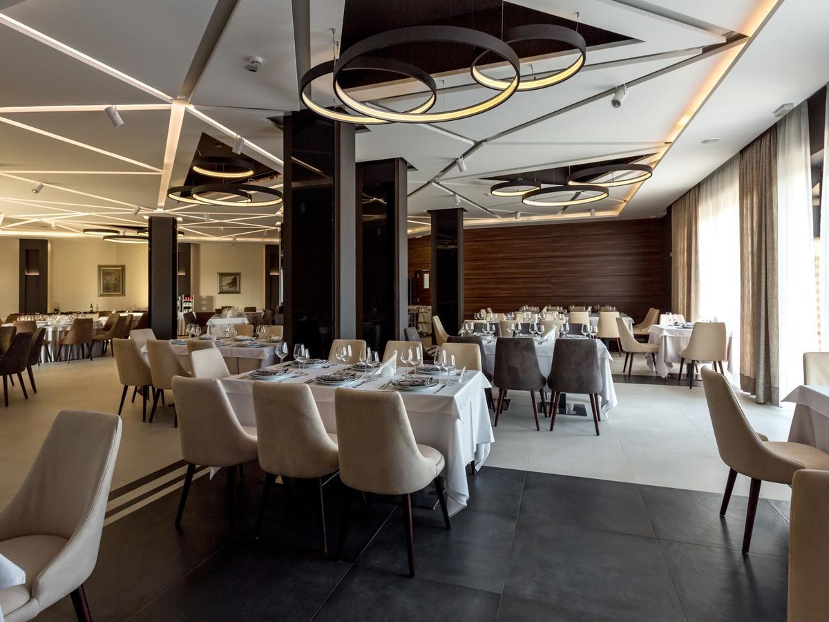 Hotel Ideo Lux Nis Exterior photo