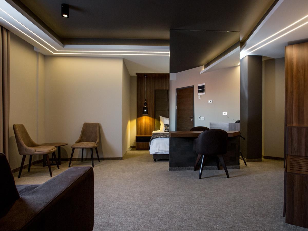 Hotel Ideo Lux Nis Exterior photo
