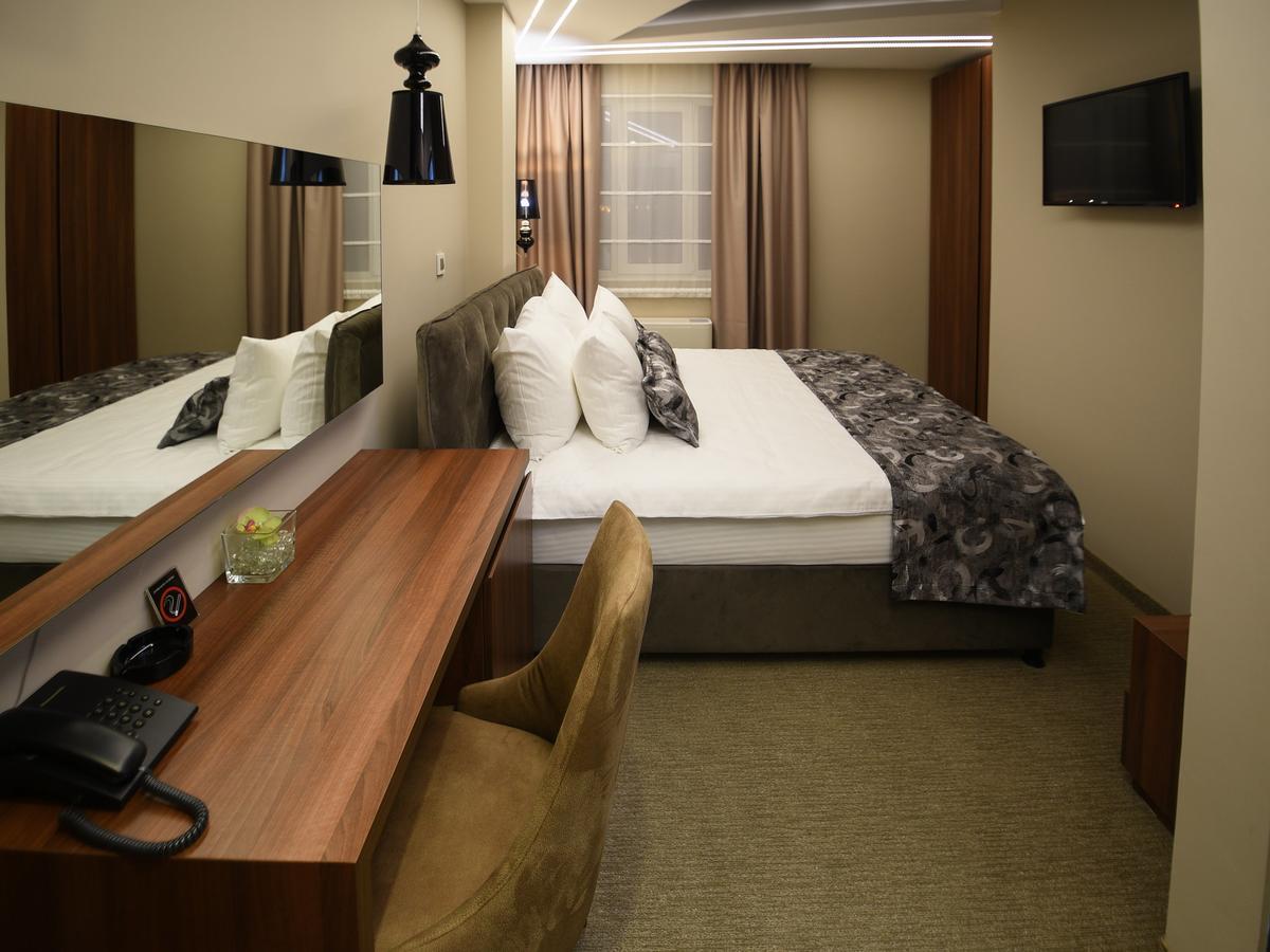 Hotel Ideo Lux Nis Exterior photo